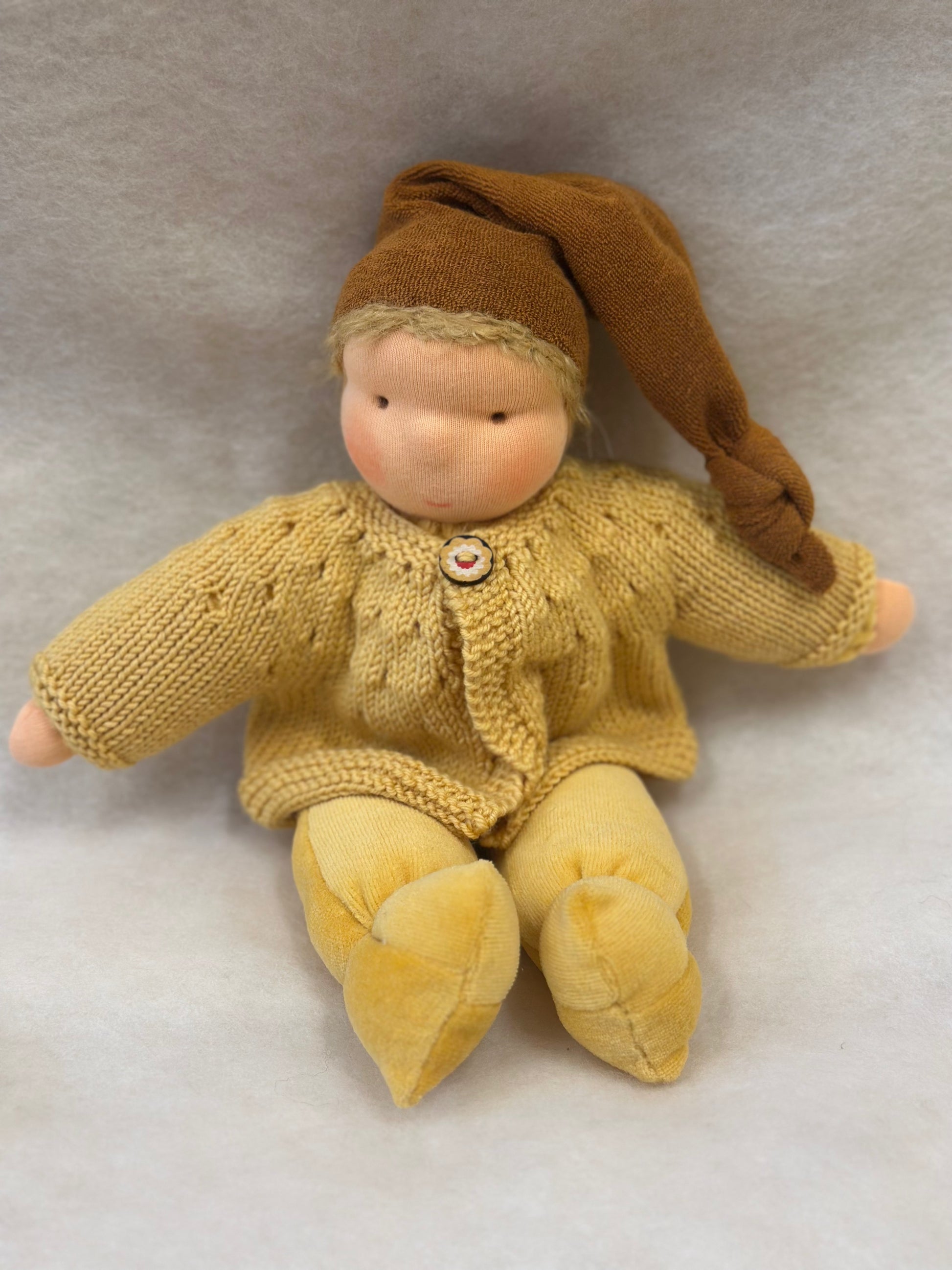 Handgemaakte pop met kleertjes - Anca - 31cm