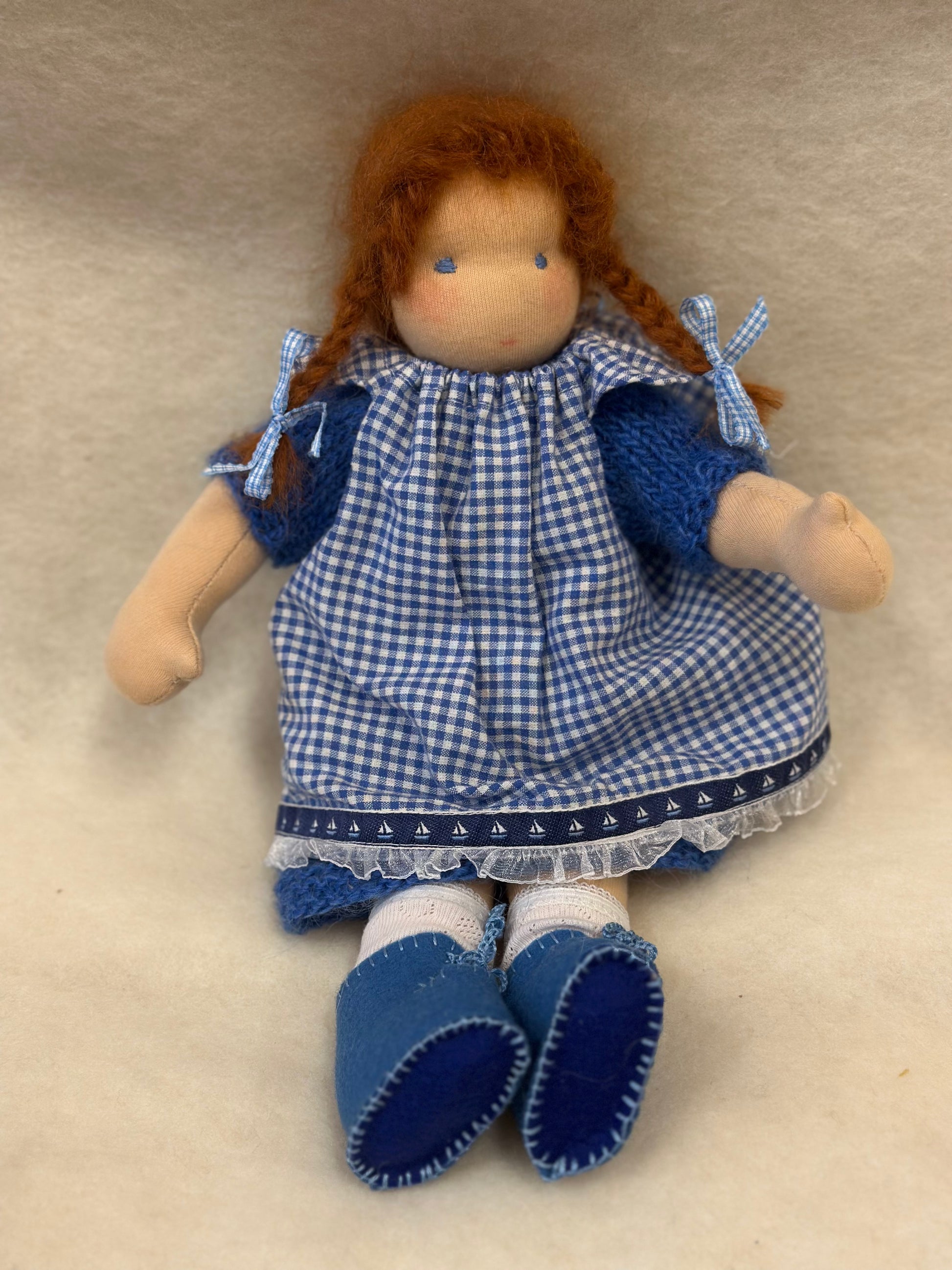 Handgemaakte pop met kleertjes - Stella - 33cm