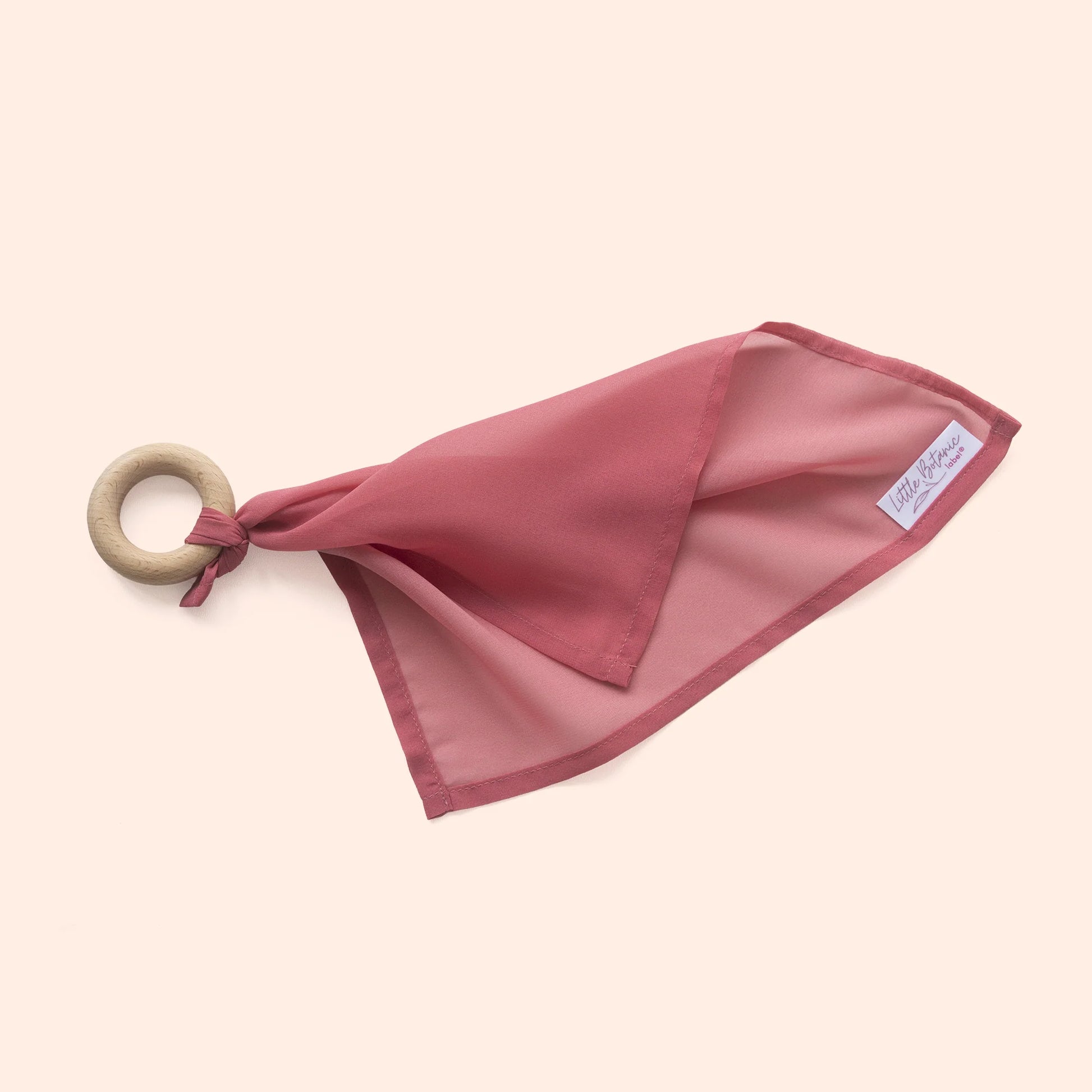 Little Botanic Label - Kleine speeldoen met houten ring - Lichtrood