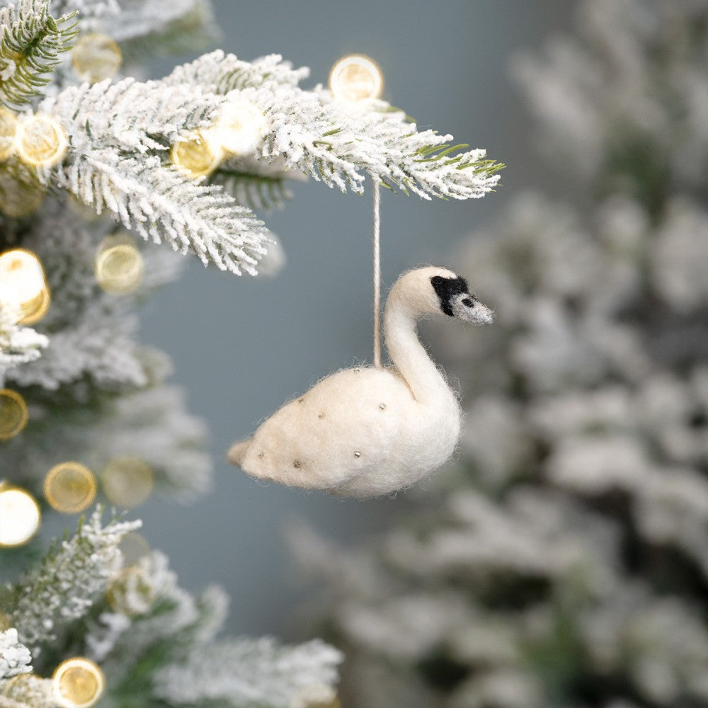 Sjaal met verhaal - Vilten hanger - Zwaan